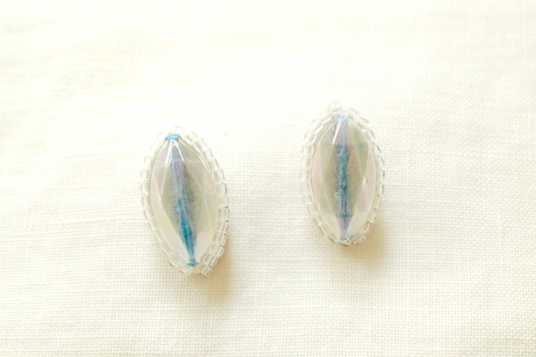 emmaetアクセサリー　ピアス<br />キャッツアイ青