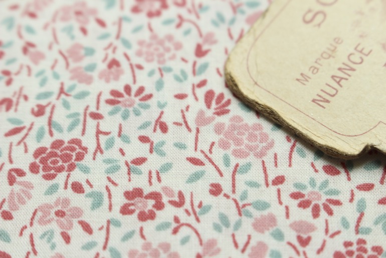 Ji フレンチジェネェラル 流れる花<br />ベ-ジュ