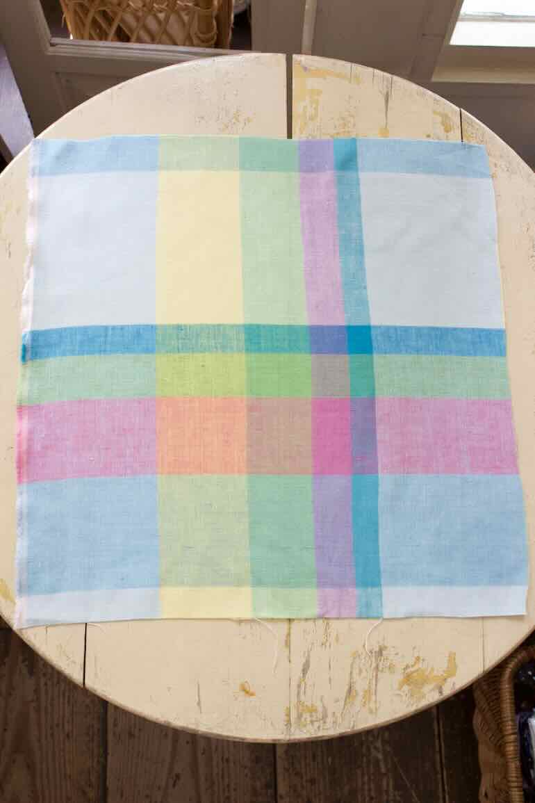 リネンラージチェック　カットクロス色多彩33cm×33cm<br />ピンク