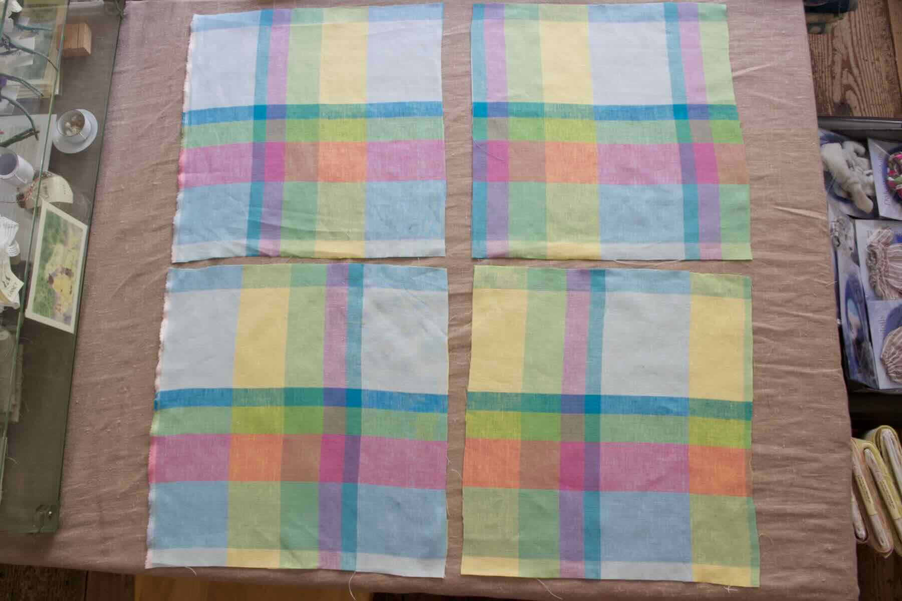 リネンラージチェック　カットクロス色多彩33cm×33cm<br />ピンク