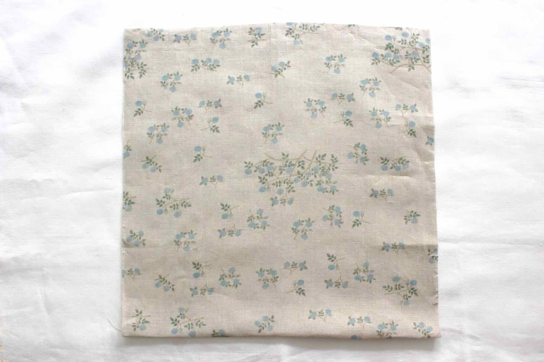 リネンプリントカットクロス35cm×35cm<br />青い薔薇Flax