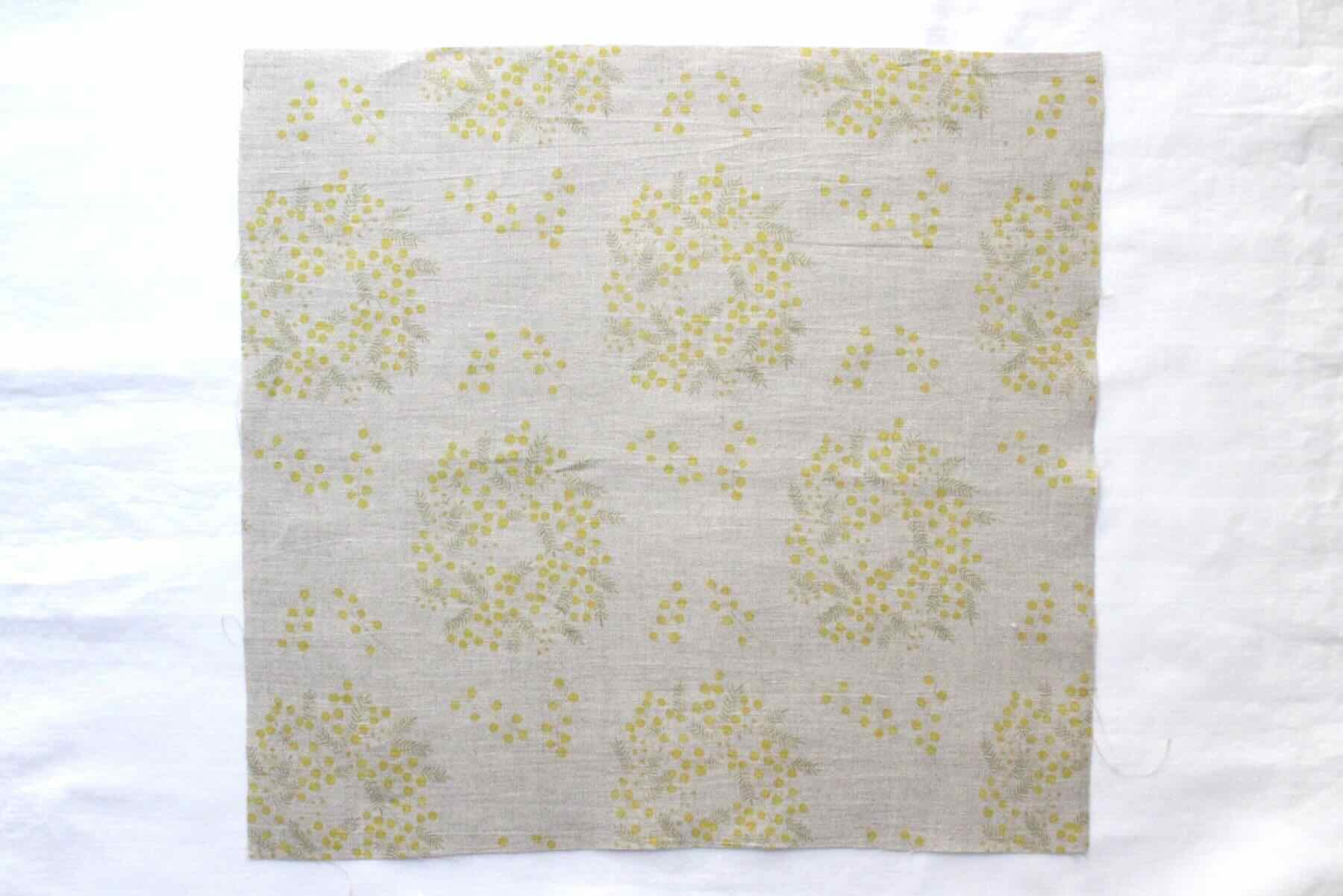 リネンプリントカットクロス35cm×35cm<br />ミモザFlax