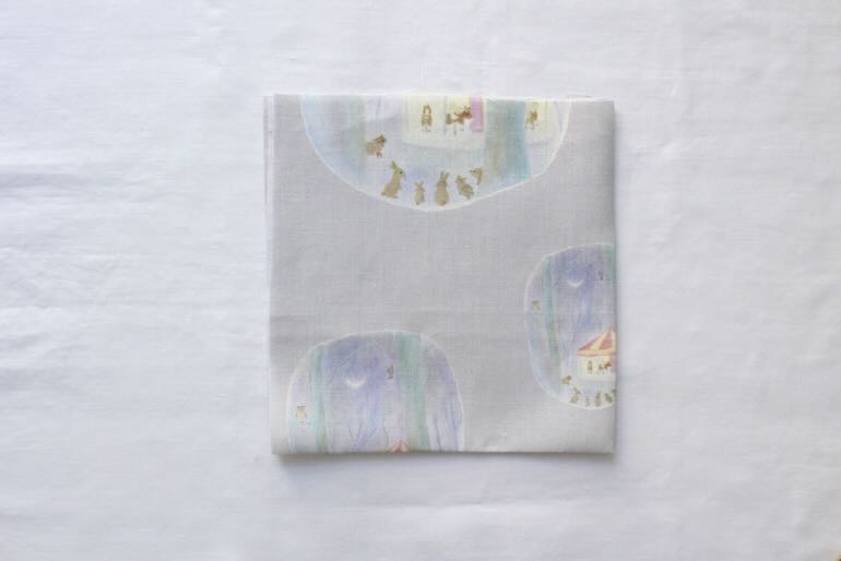 リネンプリントカットクロス35cm×35cm<br />カ-ニバルシルバ-グレ-