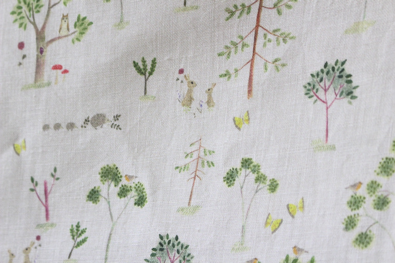 LINNET リネンプリント 青い薔薇<br />ホワイト