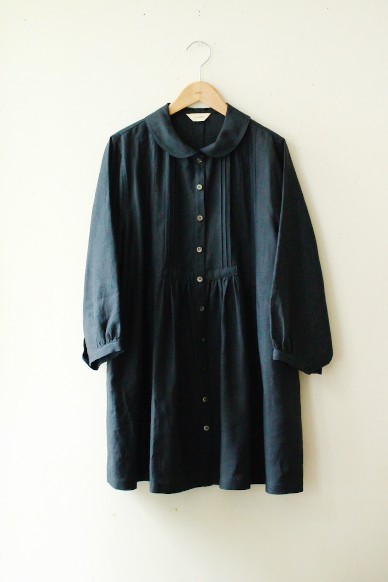 SG No.113ピンタックブラウスチュニック丈79.5cm<br />クラシックネイビ-