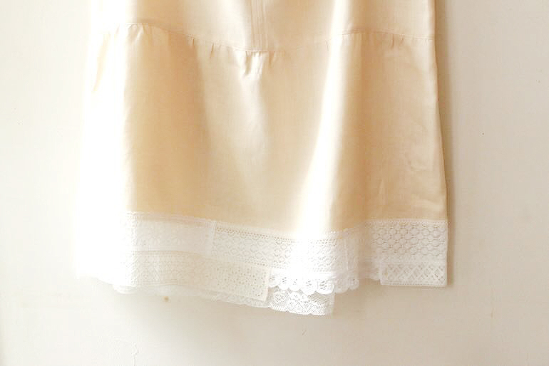 PDNo.146裾レースのブラウス<br />Fabシャンパン