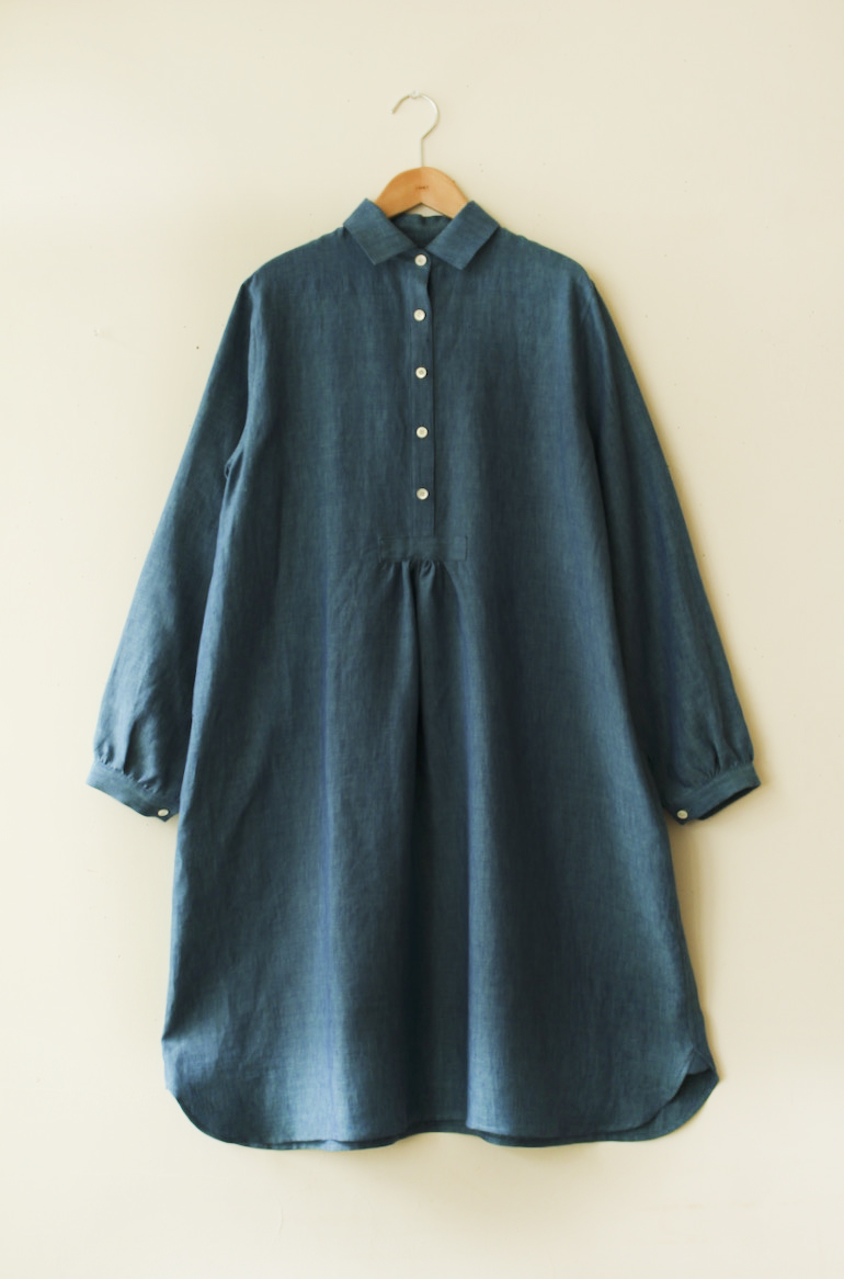 No 67シャツカラーのドレス
