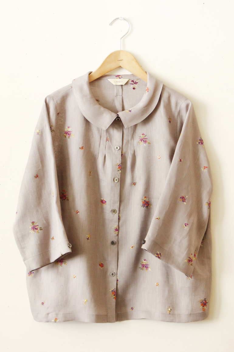 PDNo.94　小さなタックブラウス ７分袖　ML　<br />F刺繍クロスステッチタイニ-ポ-ジ-