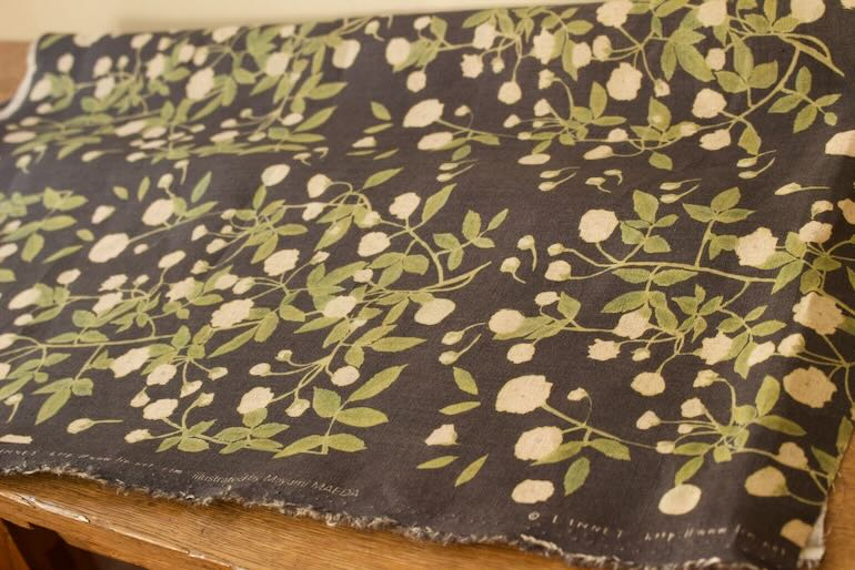 LINNET　リネンプリント　モッコウバラ<br />FLAX 黒