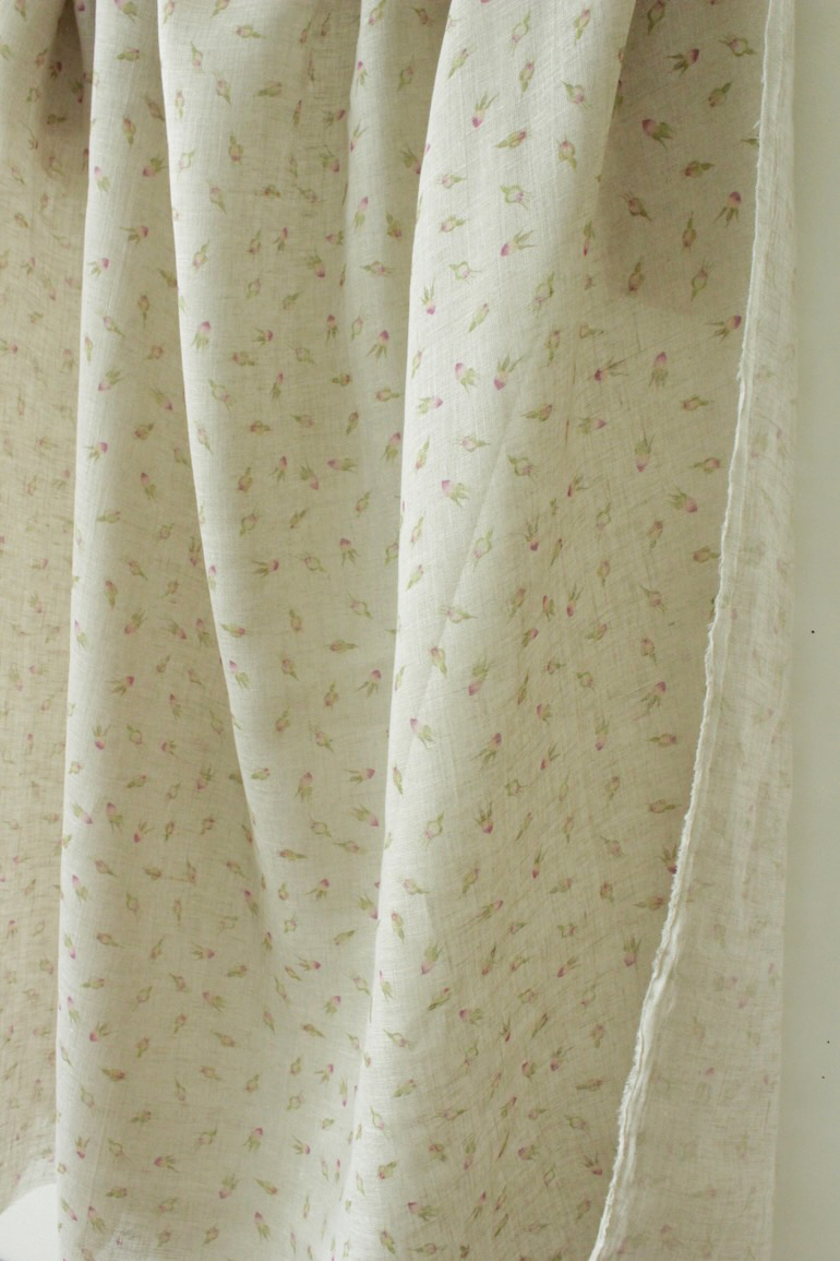 LINNET リネンガーゼプリント　<br />薔薇ツボミ