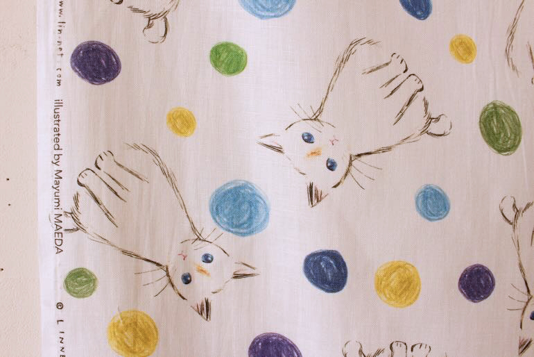 LINNET　リネンプリント　青い目の猫<br />ルピナス
