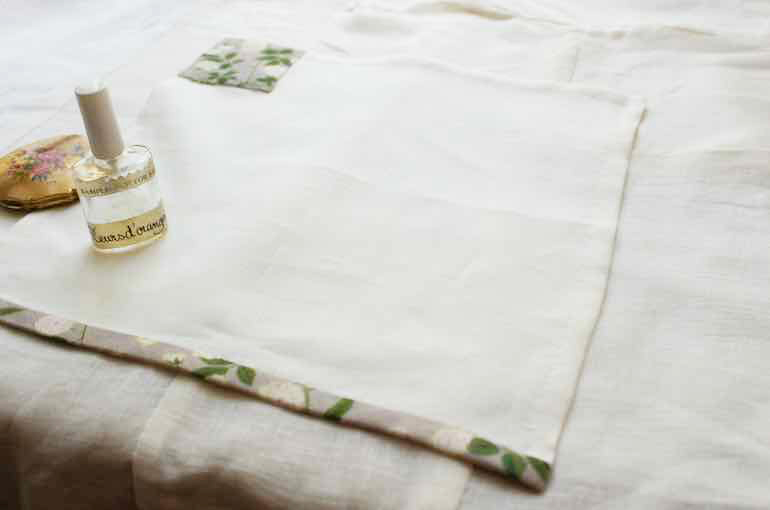 パイピングリネンハンカチセット<br />オ-ガニックリネンW+モッコウバラシルバ-グレ-